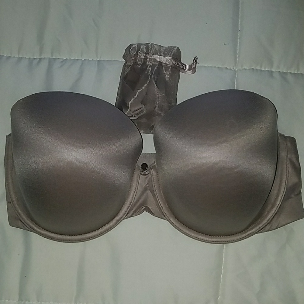 VICTORIA'S SECRET STRAPLESS